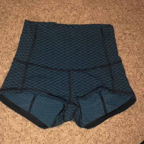 lululemon athletica Pants - lululemon high waisted booty shorts